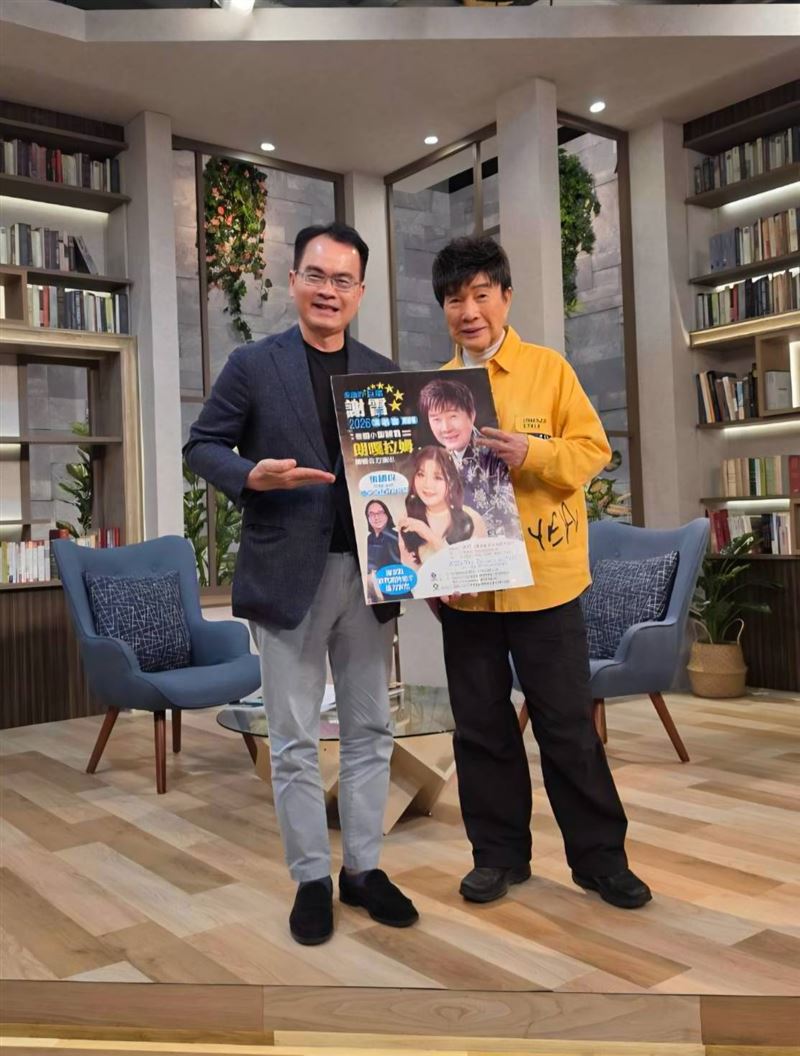 謝雷將舉行演唱會,本周日(11日)在三立新聞台〈話時代人物〉節目,接受主持人鄭弘儀專訪。(圖/三立提供)