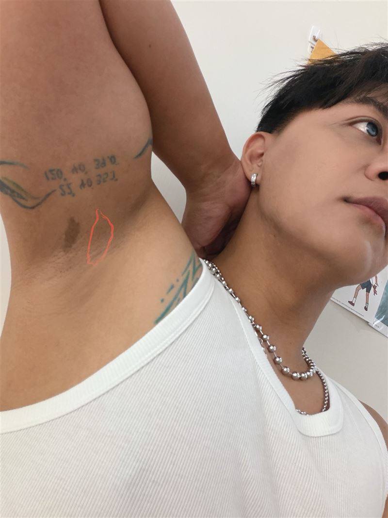 曾瑋中在文中附圖,自曝與台灣的神秘連結。(圖/翻攝自曾瑋中Threads)