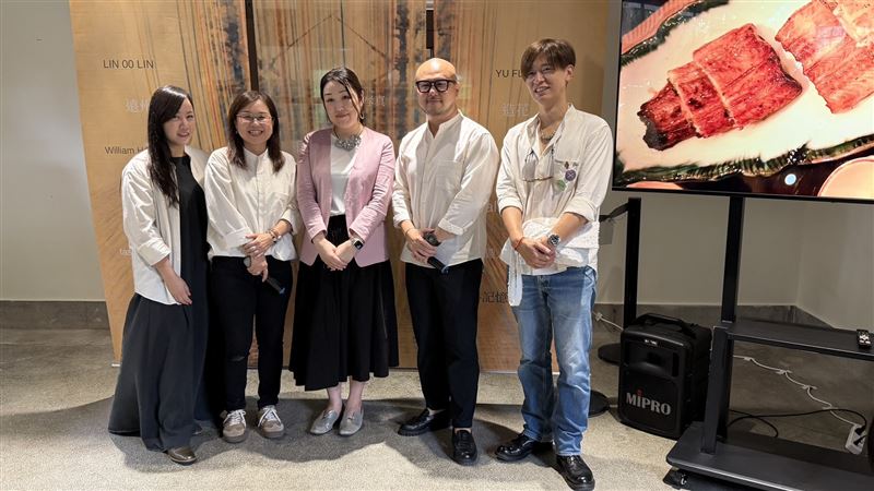此次合作由日本濱松市(代表人 左三)委託林子宸(Tony Lin 右二)推動。(圖/翻攝畫面)