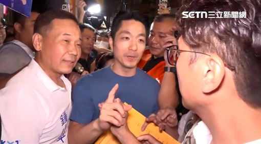 蔣萬安、沈伯洋短兵相接。（圖／翻攝畫面）