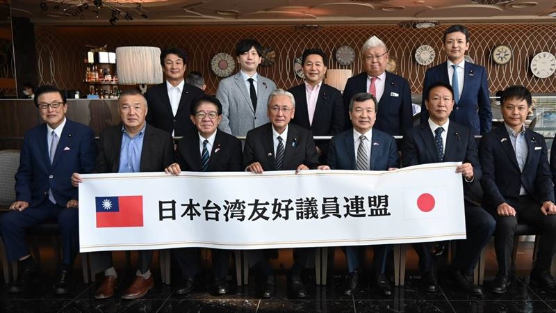 日議員團現身國慶！古屋圭司爆高市鼓勵信