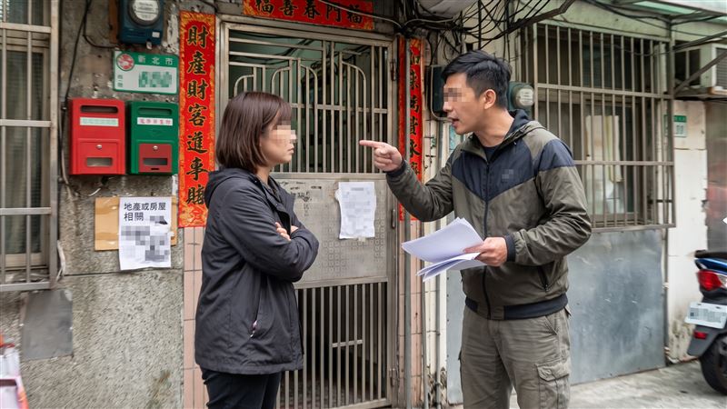 母親過世遺留新莊區一處房地產、近500萬元存款,妹妹處理遺產,被哥哥發現她將房產全部過戶至自己名下,並將存款全數提領完畢。(示意圖/AI製圖)