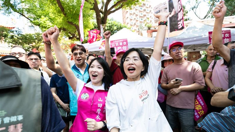 蘇巧慧合體山田摩衣　端出板橋建設牛肉