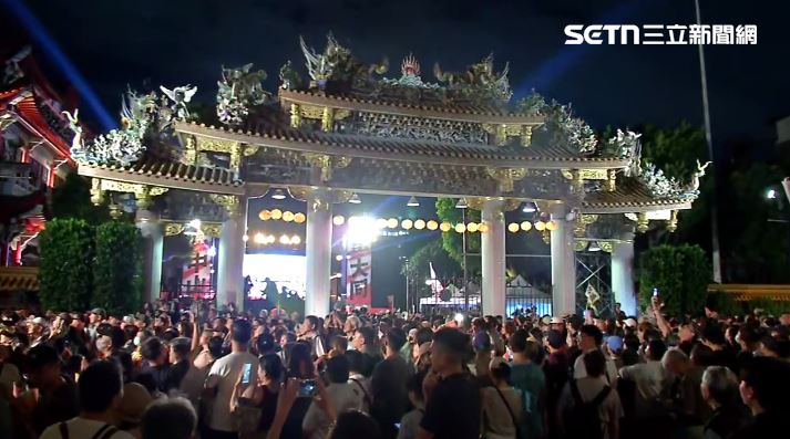 沈伯洋台北大洋流ING …沿路支持者人潮曝