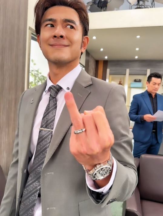 黃玉榮擺脫偶像包袱,近年深耕八點檔本土劇,憑藉扎實演技獲得不少觀眾喜愛。(圖/翻攝自IG@ehlohuang)