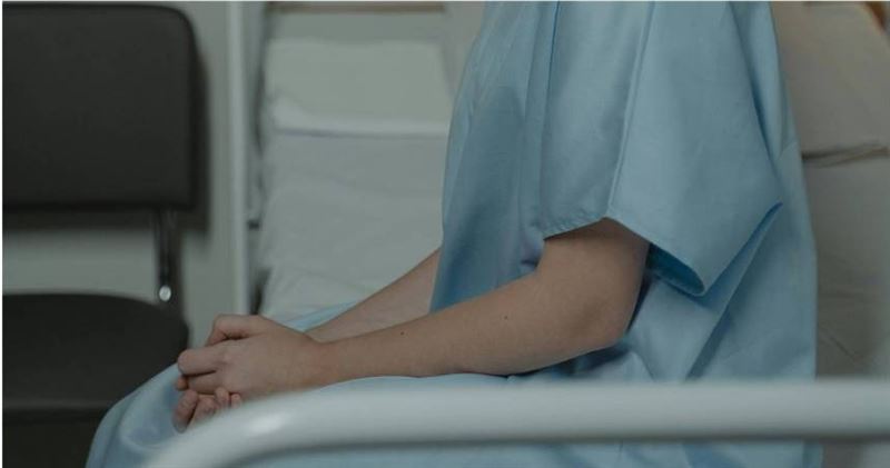 40歲男血便卻拒照大腸鏡:我還年輕又健康。半年後確診大腸癌。(示意圖/Pexels)