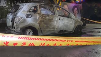 轎車「離奇起火」駕駛沒逃出…人命喪車內