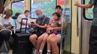 小煜搭捷運「緊抱兒子」　溫馨親子時光曝