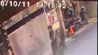 外甥拿刀刺死阿姨　行兇後從容離開畫面曝