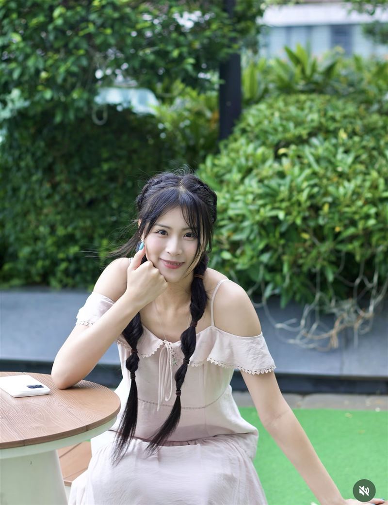 樂珈嘉宣布退出演藝圈。(圖/翻攝自IG)