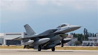 空軍：F-16V blk70電戰莢艙硬體已裝設