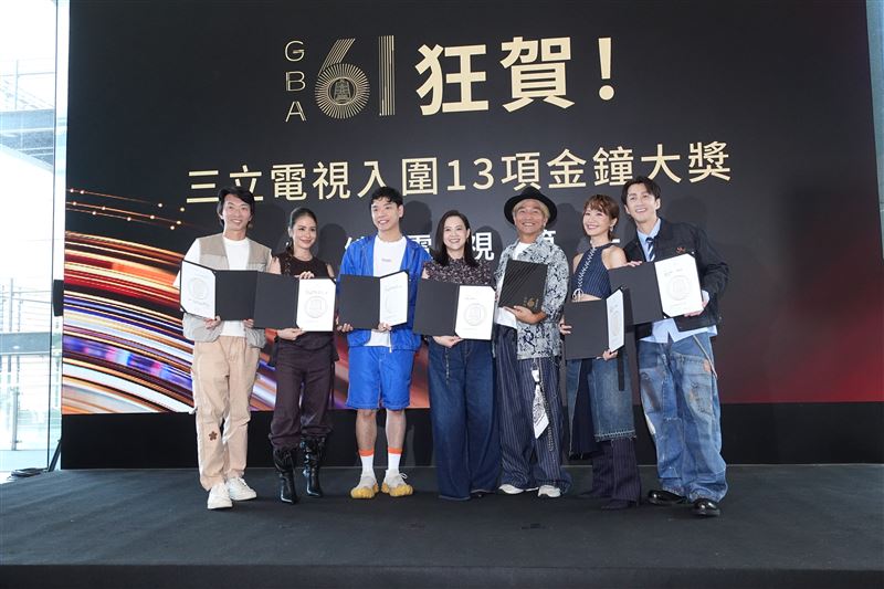 黃仕傑（左起）、雷艾美、八弟、曾寶儀、吳宗憲、Lulu、陳漢典。（圖／記者鄭孟晃攝影）