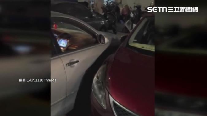 停車糾紛！男控鄰倒車刮傷愛車、長期占位