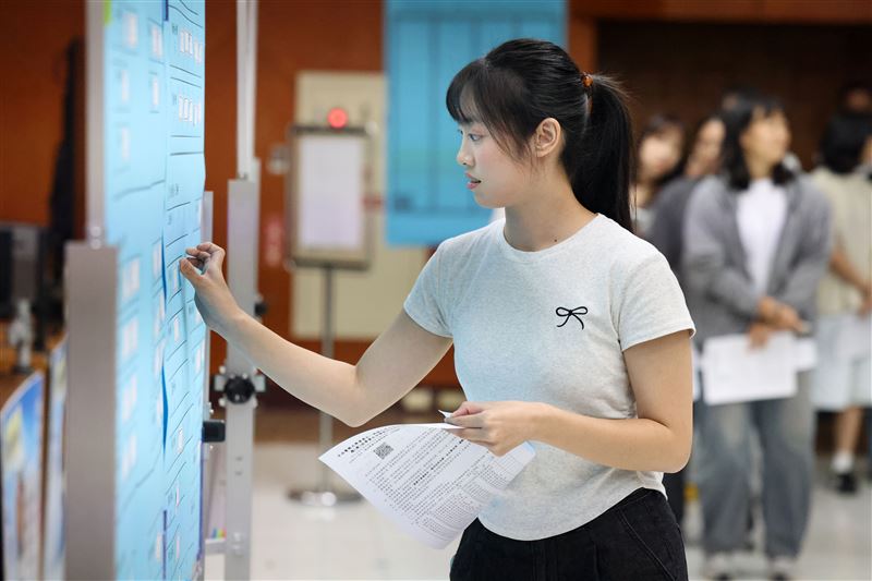 生力軍加入新北警後選填志願。(圖/翻攝畫面)