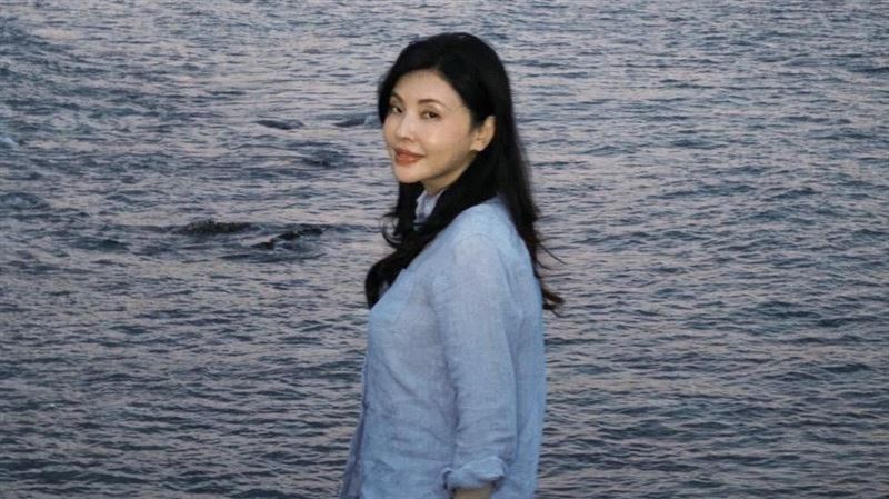 曾嘆除了工作只剩ICU　何如芸證實喪母
