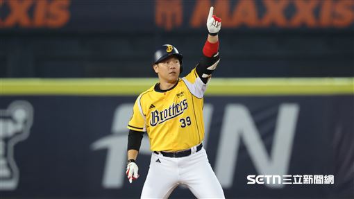 詹子賢上壘跳自創舞步　行動帶起兄弟氣氛