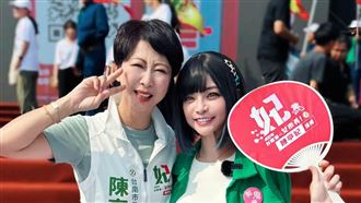 緊摟陳亭妃！<寶島神很大>女星曝超狂情誼