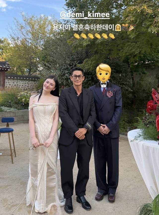 裴正楠（中間）親自到場祝福金容智（左）。（圖／翻攝自IG@ggonekim）