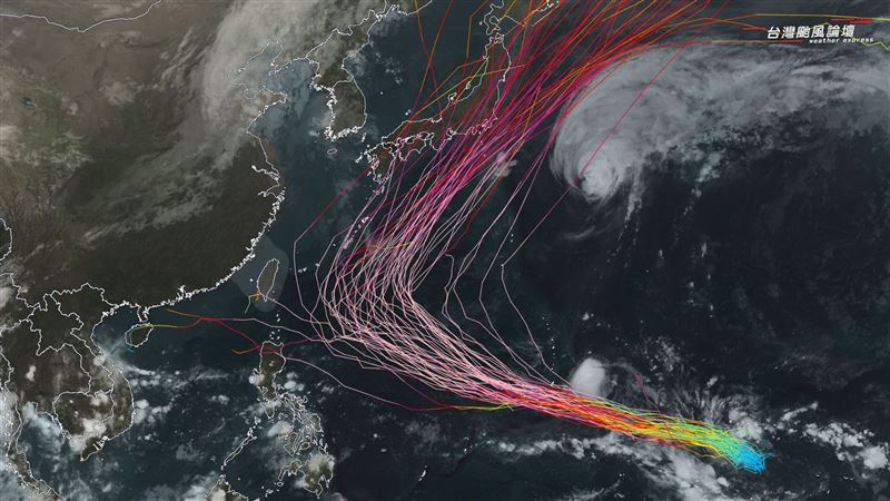 「薔琵」颱風最快週四過後生成,最新預測路徑出爐。(圖/翻攝自「台灣颱風論壇|天氣特急」臉書)