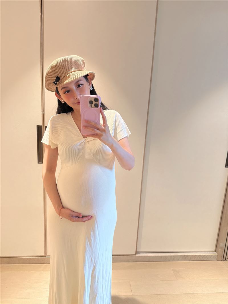愷樂今年8月生下雙胞胎女兒。（圖／翻攝自愷樂Threads）