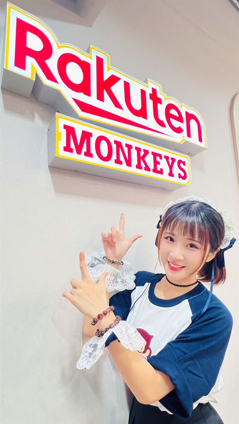 一日店長樂天女孩沈珈妤(圖/樂天桃猿提供)