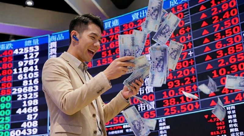 貸款買股年賺2000萬！槓桿大神鎖定3標的