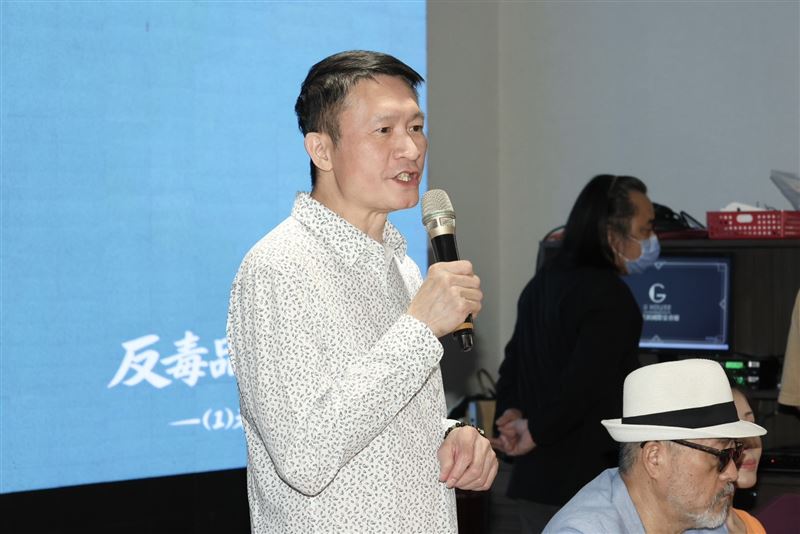 秦楊重話砲轟台灣政治風氣「倒退十幾年，甚至二十年」。（圖／記者田俊彥攝影）