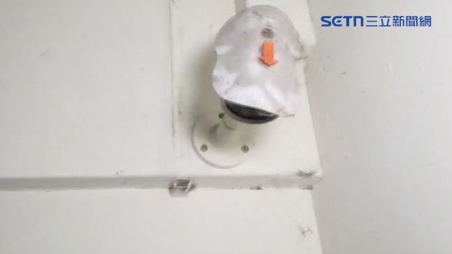 辦公處內監視器也被打壞