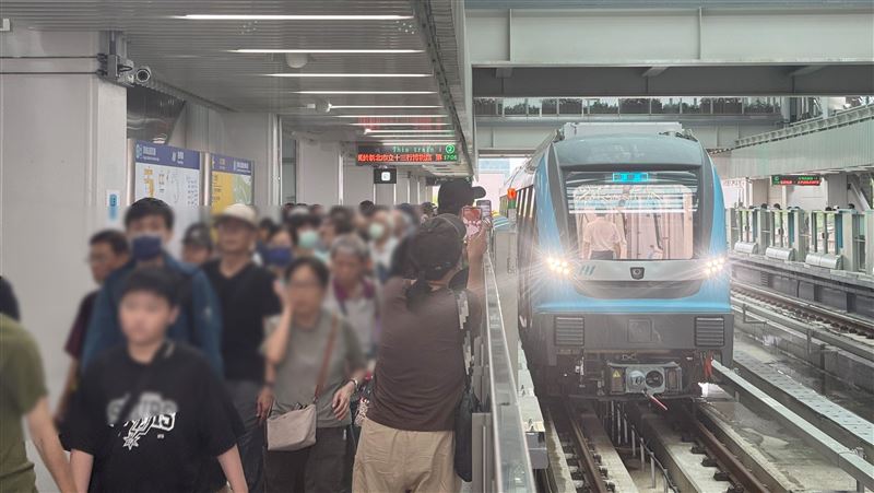 新／捷運三鶯線列車無法行駛　通勤族崩潰