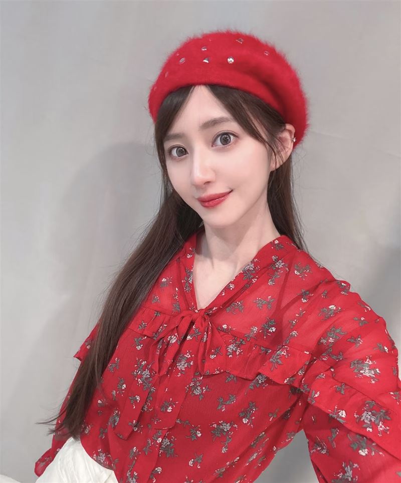 謝翔雅升格當媽。（圖／翻攝自IG）
