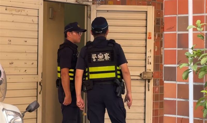 周姓婦人後腦勺處有血腫，頭部有8x5公分撕裂傷，鼻樑骨、右顴骨斷裂，上胸肋骨骨折，檢警判定林男涉有重嫌。(圖／翻攝畫面)