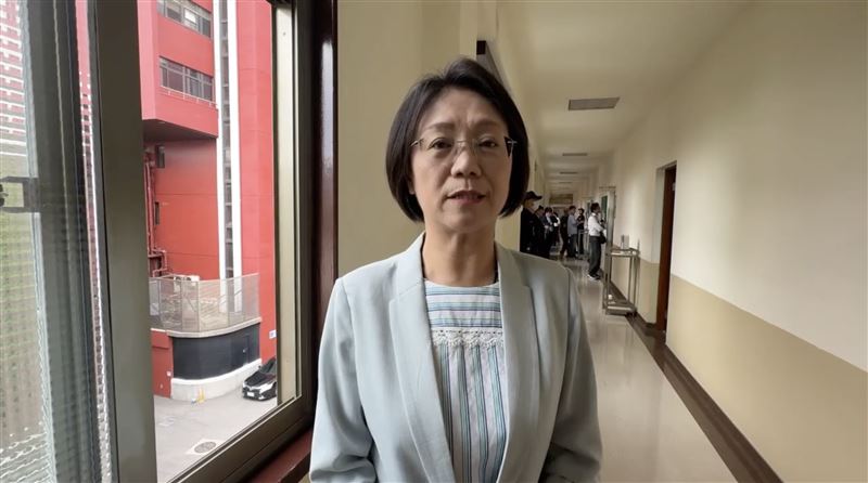 支持她就是疼惜蔣萬安？翁曉玲嗨回一句