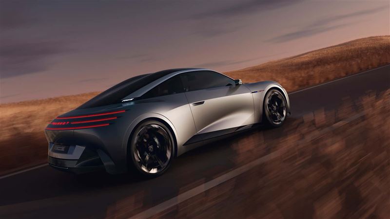Peugeot RCZ Vision配備21吋前輪與22吋後輪。(圖/翻攝Peugeot網站)