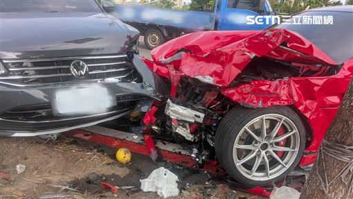 新／台南男開小貨車「亡命左轉」路口斷魂