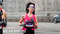 25歲美女網紅跑半馬猝逝　距終點500m倒地