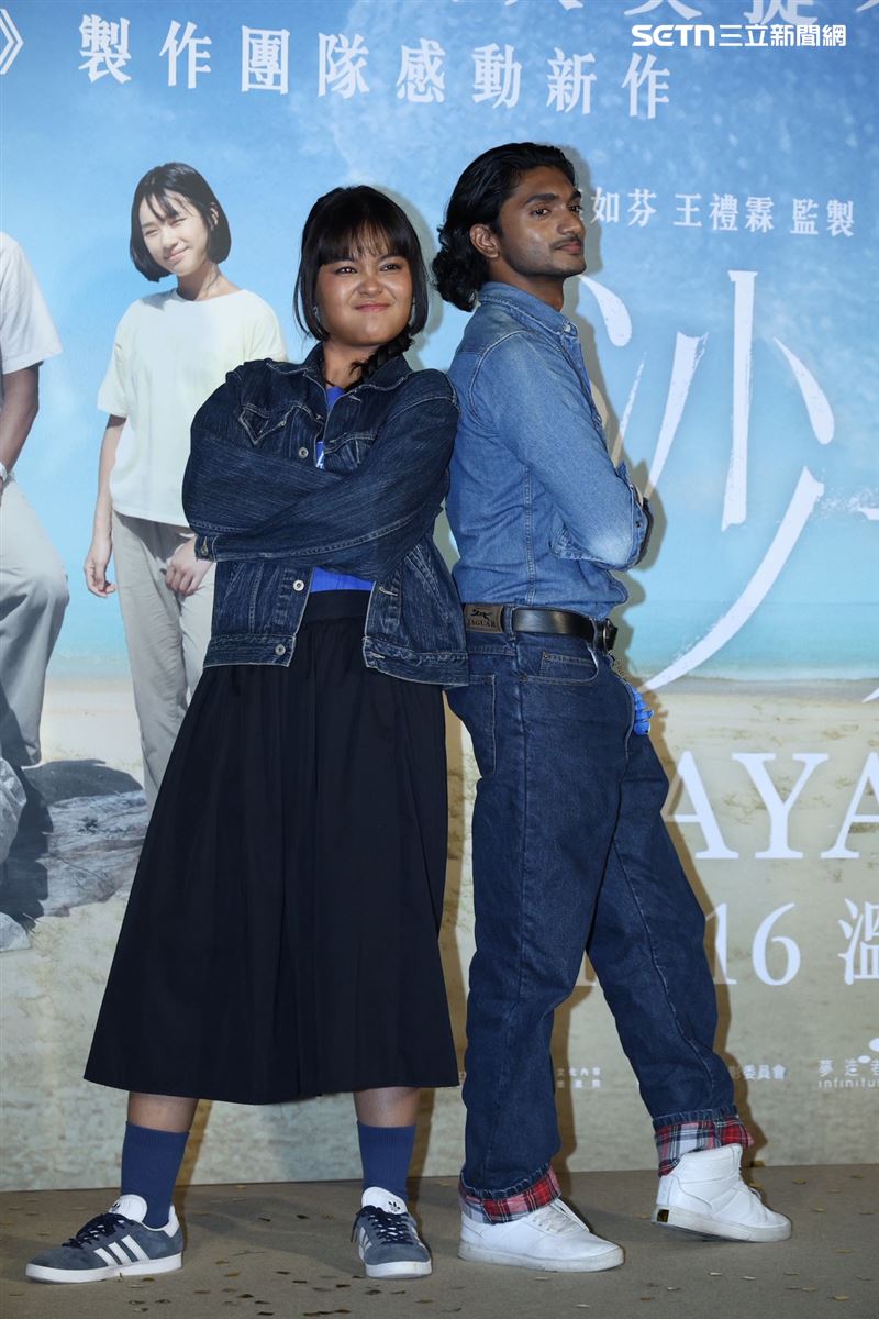 南達古博爾(右)在《沙央》中飾演印度聾人少年「阿杰」。(圖/記者鄭孟晃攝影)
