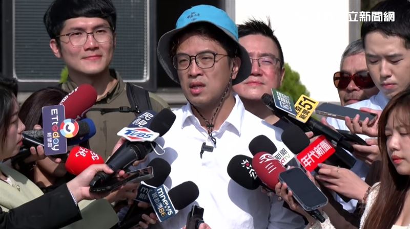 藍嗆「草包」不懂科技業！沈伯洋反諷這句
