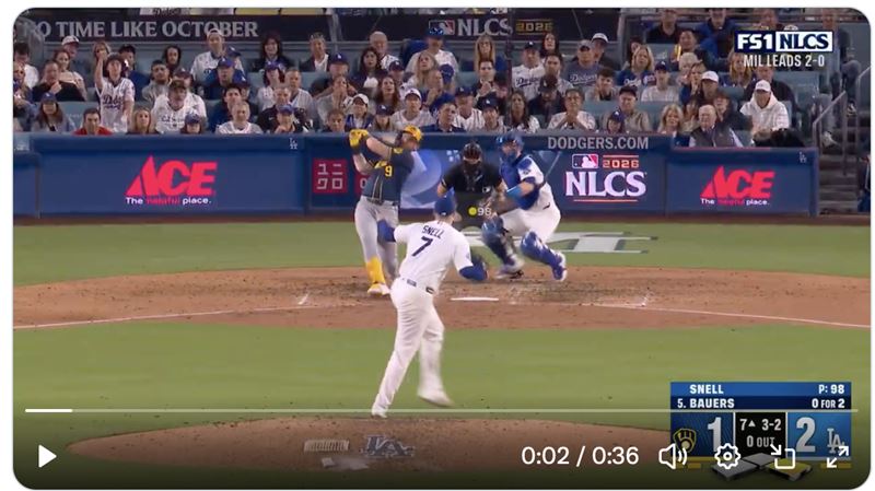 國聯冠軍系列賽G3先發投手史奈爾(Blake Snell)挨「背靠背」全壘打。(圖/翻攝自X平台 @MLB)