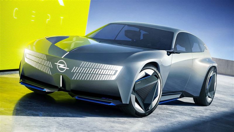 Opel STX概念車。（圖／翻攝Opel網站）