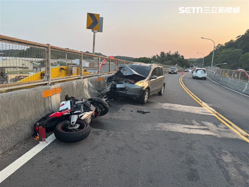 苗栗造橋鄉台13甲線發生死亡車禍,重機騎士逆撞休旅車後彈飛,墜落高架橋慘死。(圖/翻攝畫面)