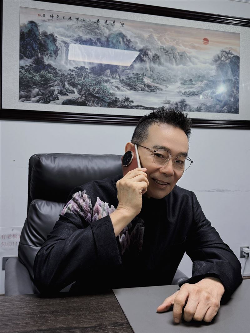 張晨光戲路極廣,無論什麼類型都能輕鬆駕馭。(圖/翻攝自微博)