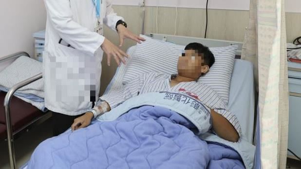 以為感冒發燒！高中生肝臟竟藏8公分膿瘍
