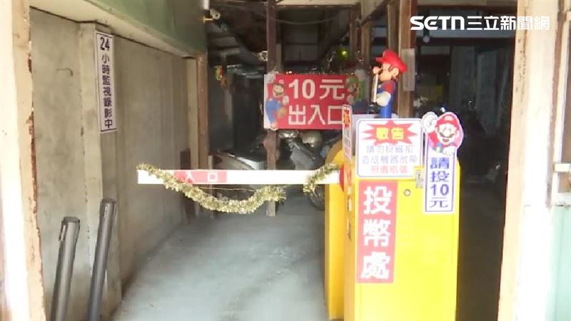獨／一秒踏進時光機！機車停車場藏灶咖
