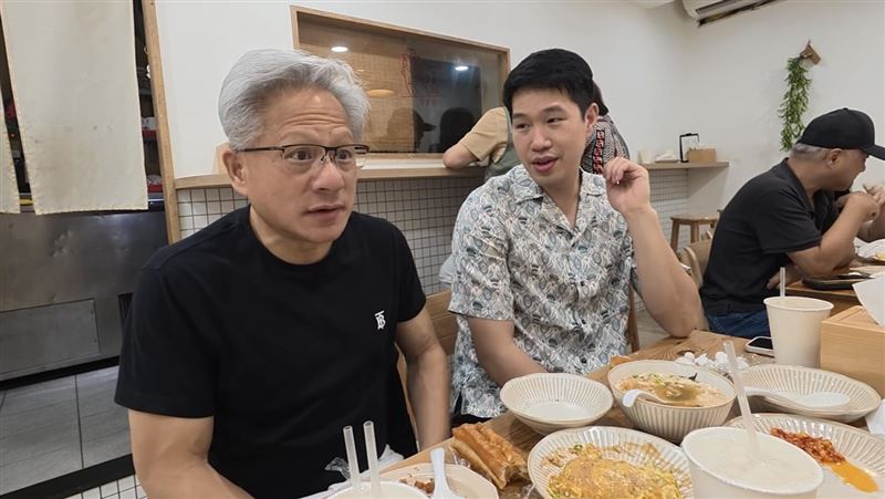 黃仁勳憶張忠謀1電話改命運　馬斯克讚爆