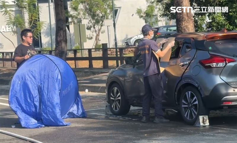 新／發動中火燒車…2人坐躺困鐵棺成焦屍