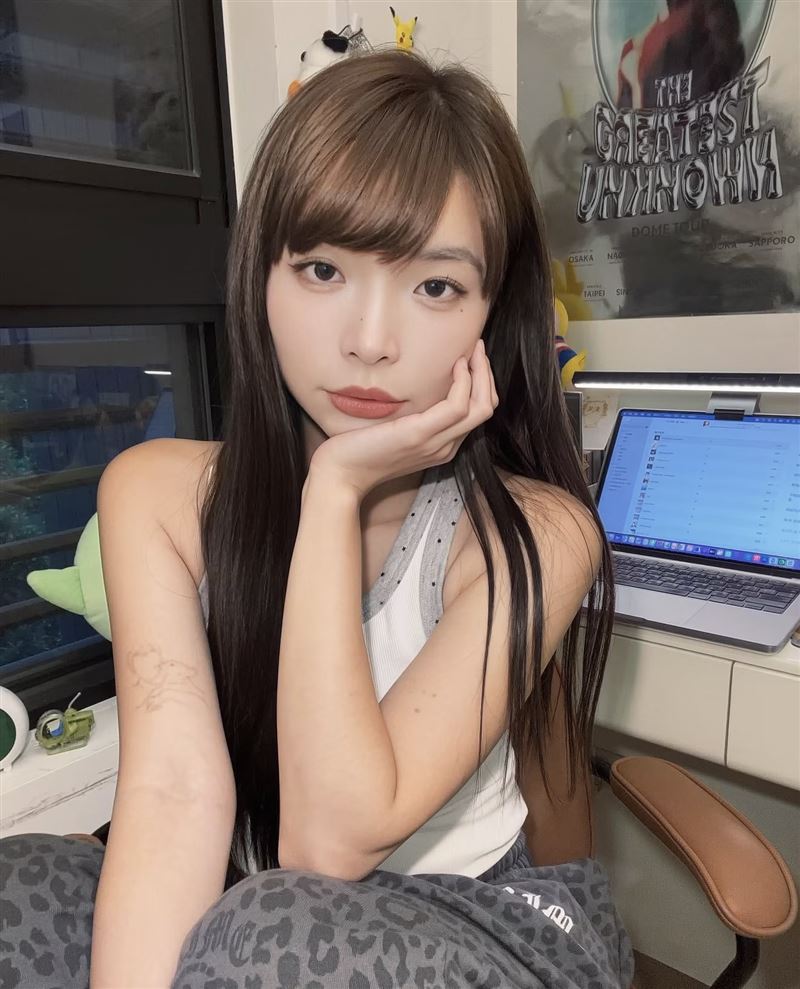 一隻阿圓情斷陳百祥。(圖/翻攝自IG)