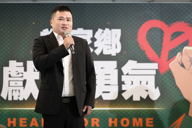 民進黨南州鄉長參選人葉俊緯(圖/民進黨提供)
