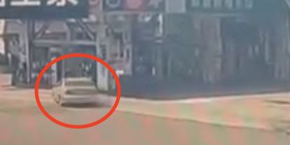3秒撞擊瞬間！台中男衝撞加油站引燃大火
