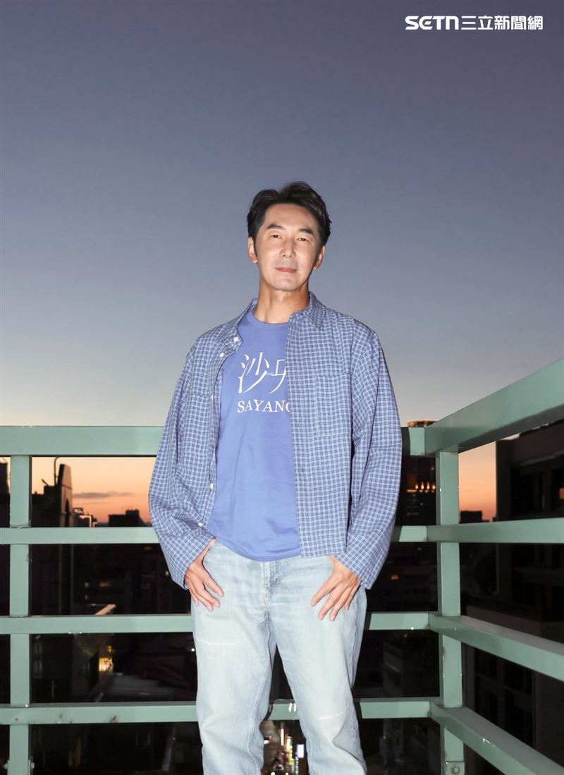 李李仁出演電影《沙央》,接受《三立新聞網》專訪。(圖/記者田俊彥攝影)