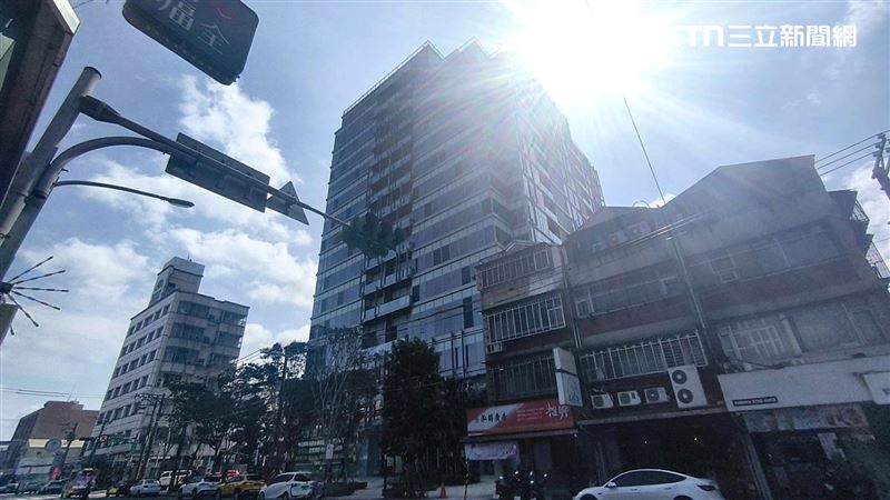 達永今日舉辦「金矽谷NO.25環球旗艦總部」大樓啟用典禮,莊文欽看好AI前景將帶動台北市商辦、廠辦需求,他預期,未來3至5年商業不動產市場能見度將持續高檔。(圖/記者陳韋帆攝影)
